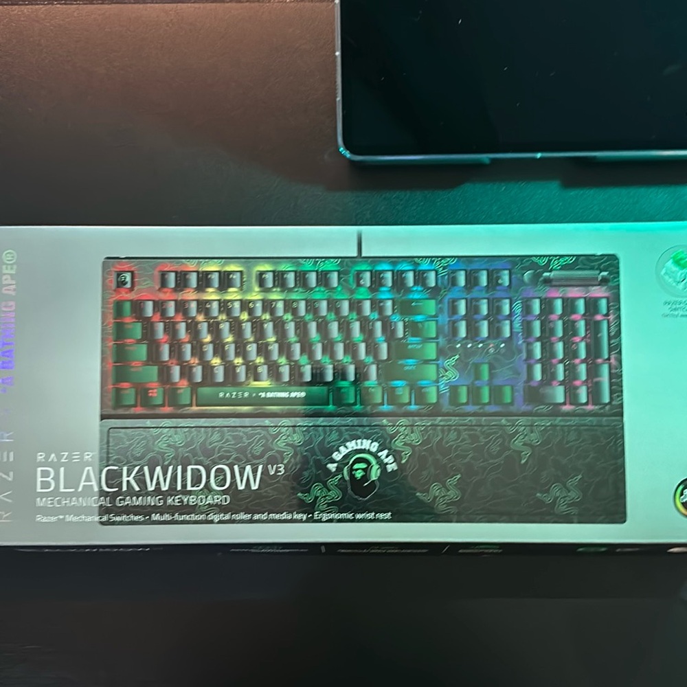 BAPE x RAZER KEYBOARD